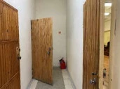 Нежилое здание, площадью 1 678,2 кв.м. и земельный участок площадью 2 761 +/-18 кв.м., расположенные по адресу: Свердловская область, г. Екатеринбург, ул. Красноармейская, д. 27